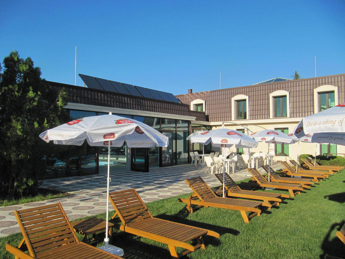 Hotel Villa Ekaterina Vakarel Bagian luar foto