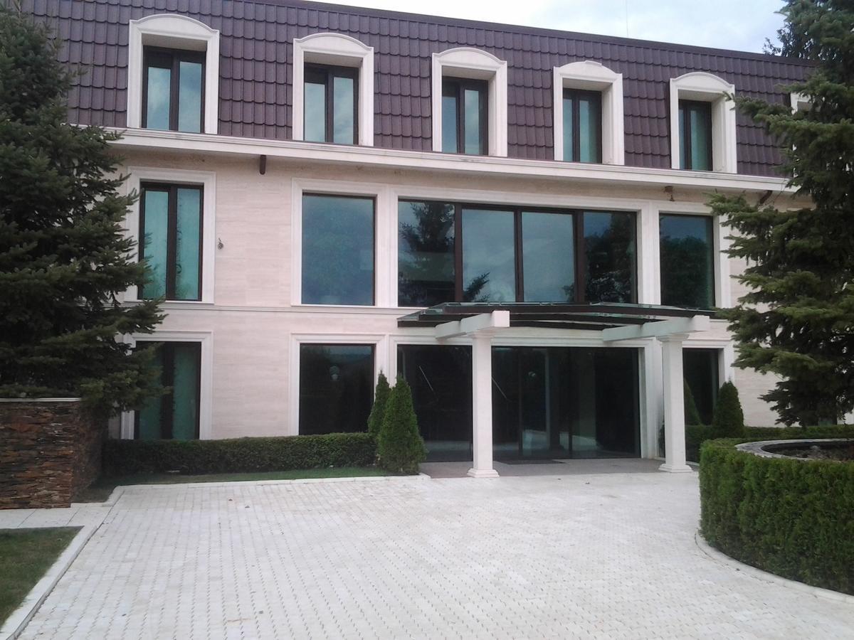Hotel Villa Ekaterina Vakarel Bagian luar foto