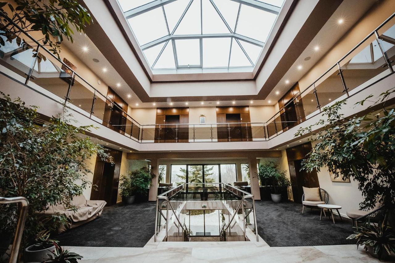 Hotel Villa Ekaterina Vakarel Bagian luar foto