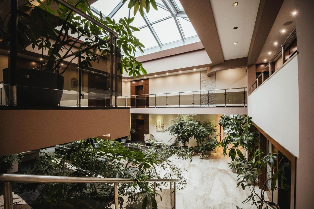 Hotel Villa Ekaterina Vakarel Bagian luar foto