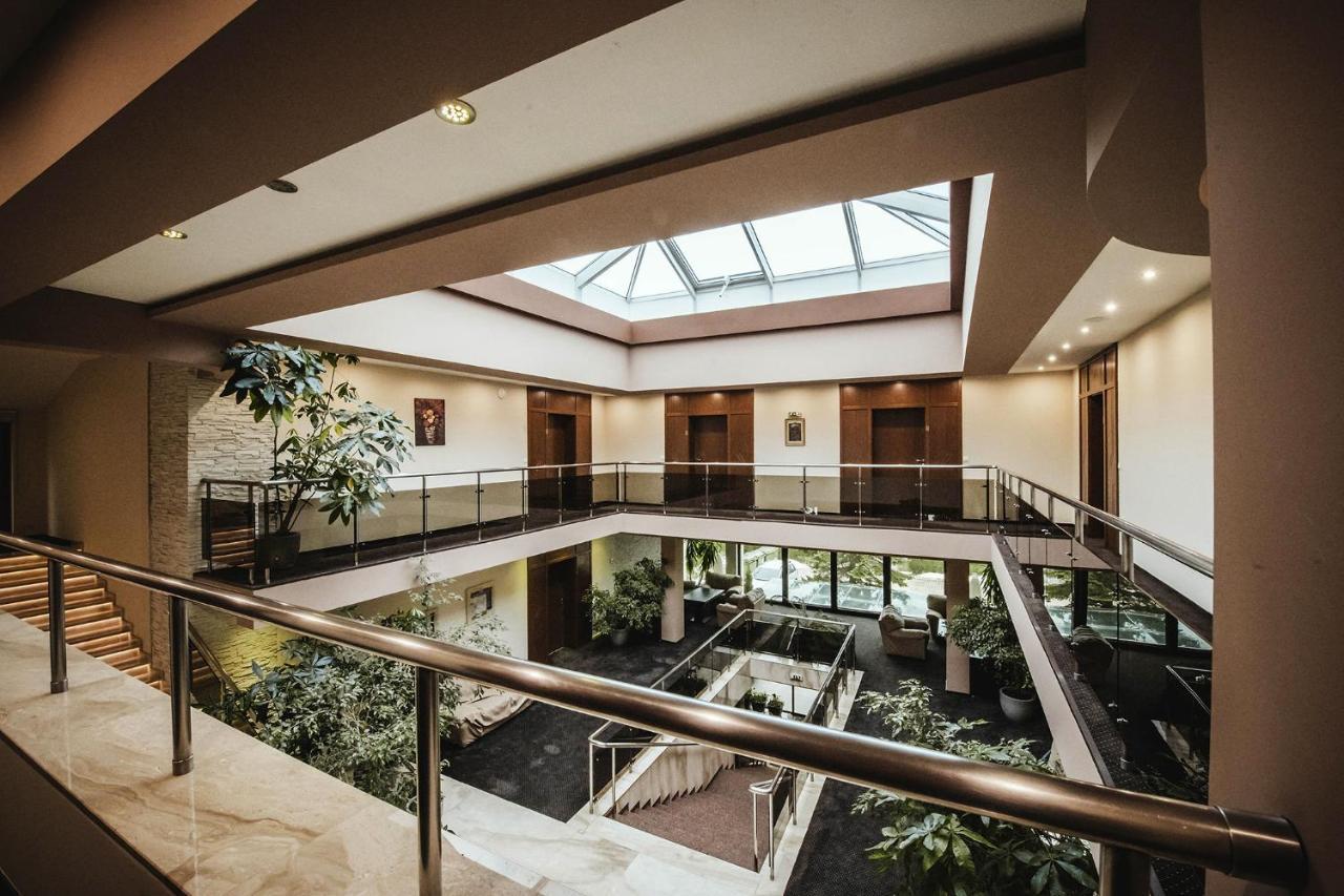 Hotel Villa Ekaterina Vakarel Bagian luar foto