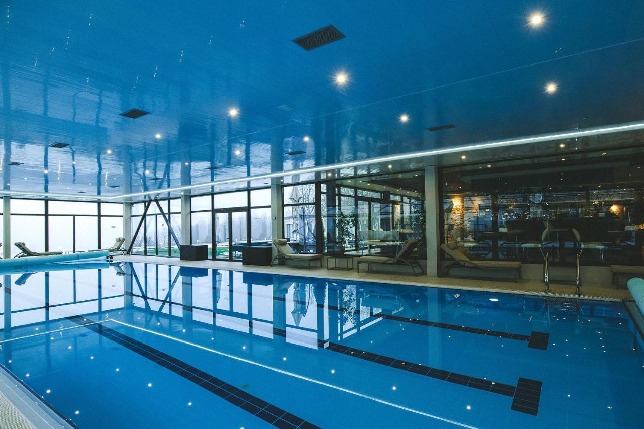 Hotel Villa Ekaterina Vakarel Bagian luar foto
